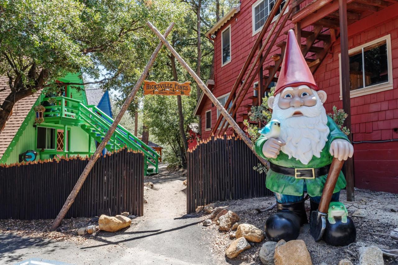 Hicksville Pines Chalets & Motel Idyllwild Εξωτερικό φωτογραφία