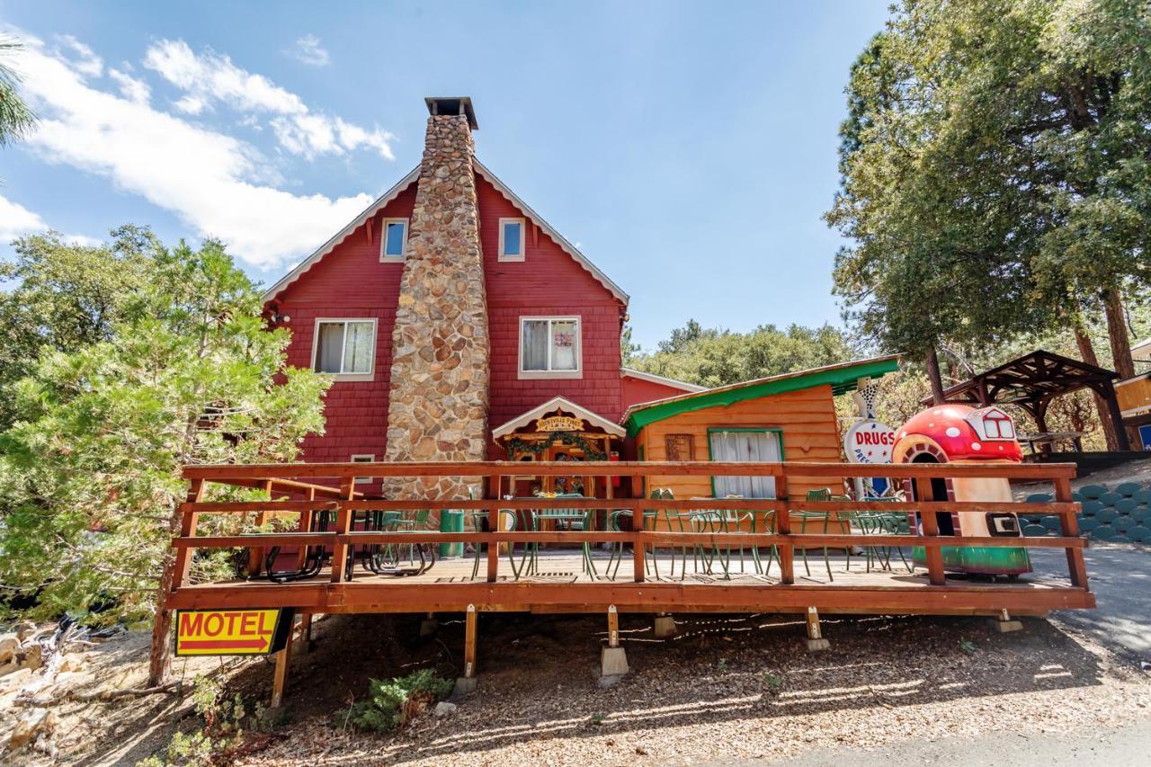 Hicksville Pines Chalets & Motel Idyllwild Εξωτερικό φωτογραφία
