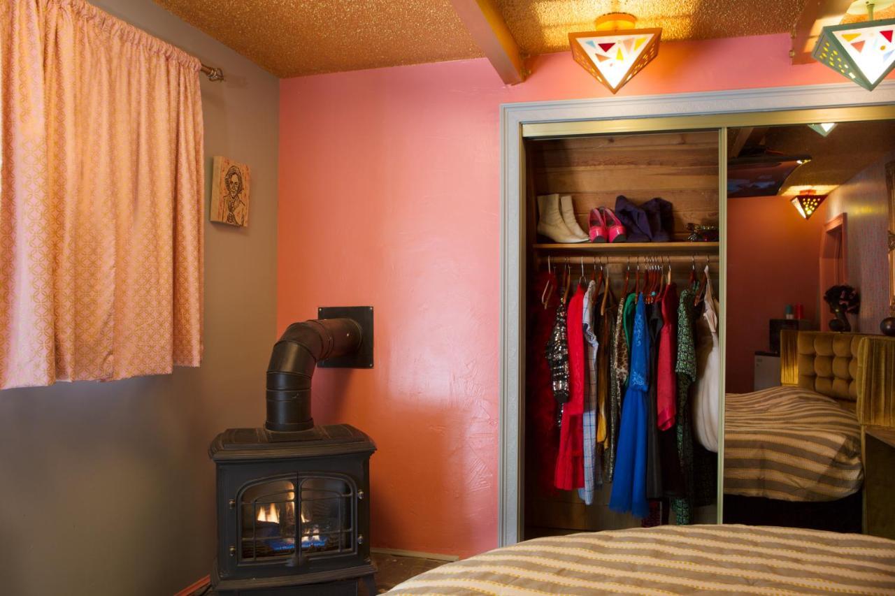 Hicksville Pines Chalets & Motel Idyllwild Εξωτερικό φωτογραφία